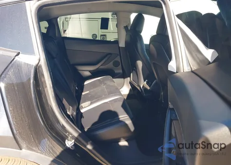 2021 Tesla Model Y Long Range Dual Motor All-Wheel Drive из США, поврежденный, VIN 5YJYGDEE1MF196337